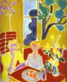 Deux filles sur fond jaune et rouge 1947 fauvisme abstrait Henri Matisse
